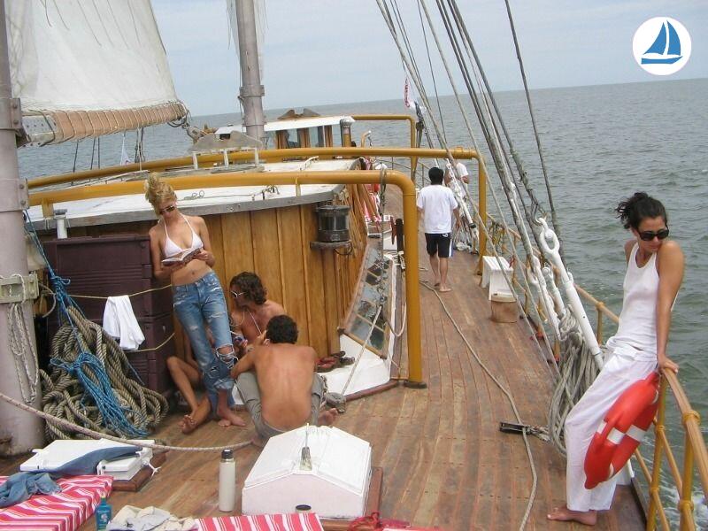 Foto Astillero Roncallo, Genova 1886 3