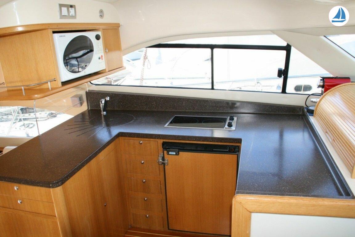 Foto Rodman 44 FLY 12