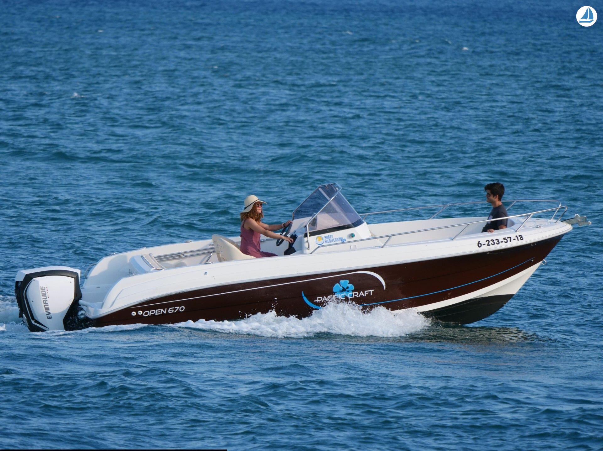 Foto PACIFIC CRAFT 670 3