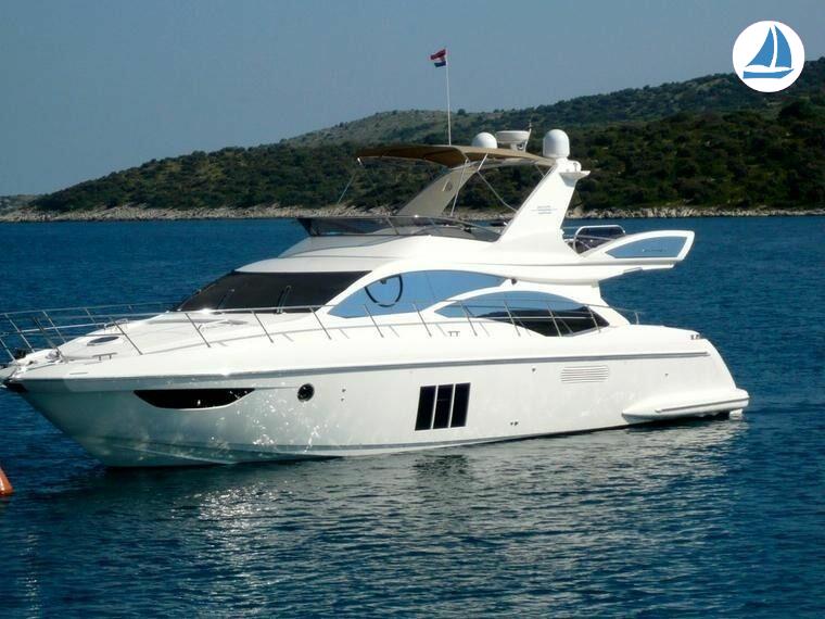 Foto Azimut 58 Fly 1