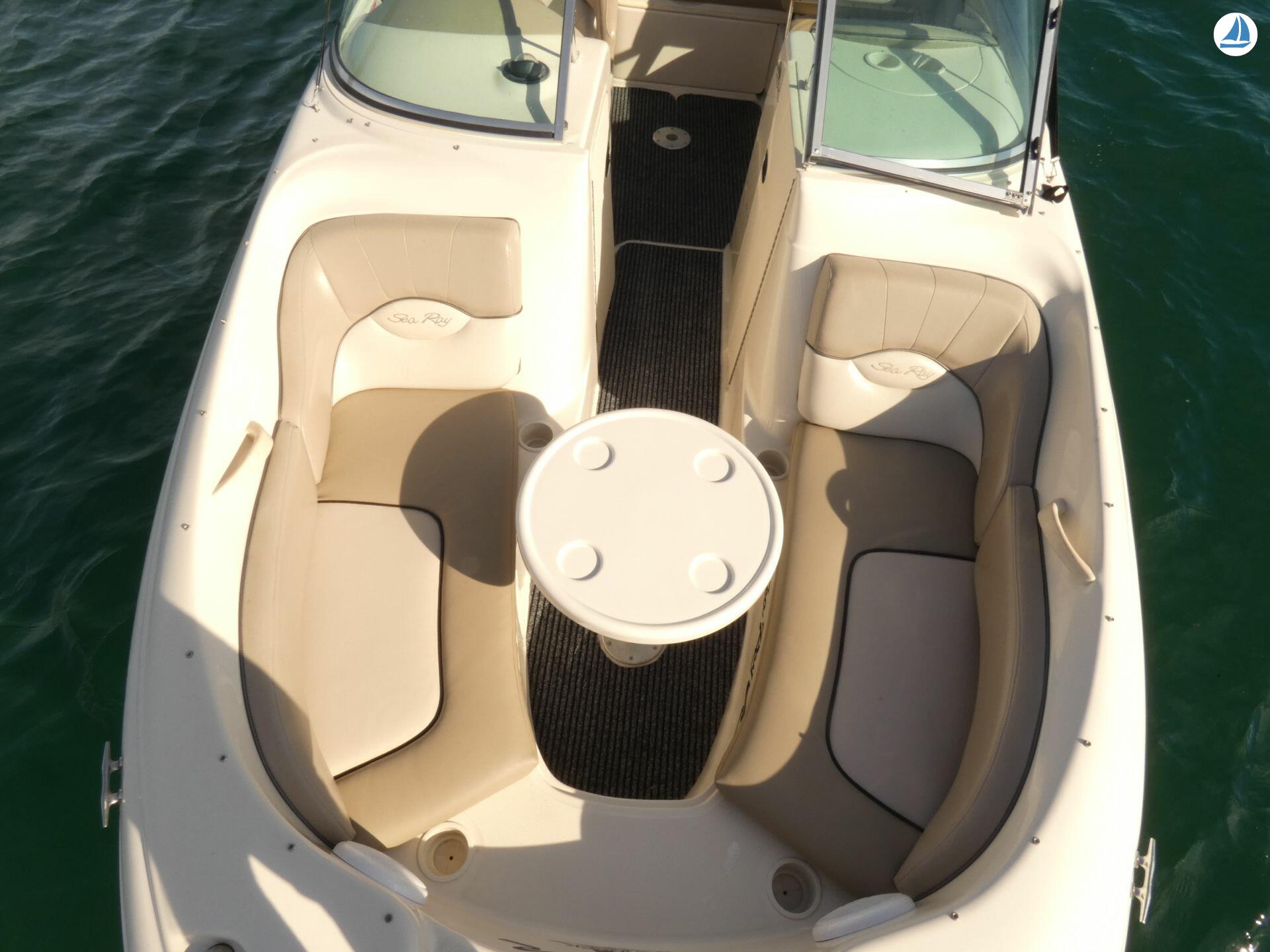 Foto Sea Ray 200 Sundeck 6