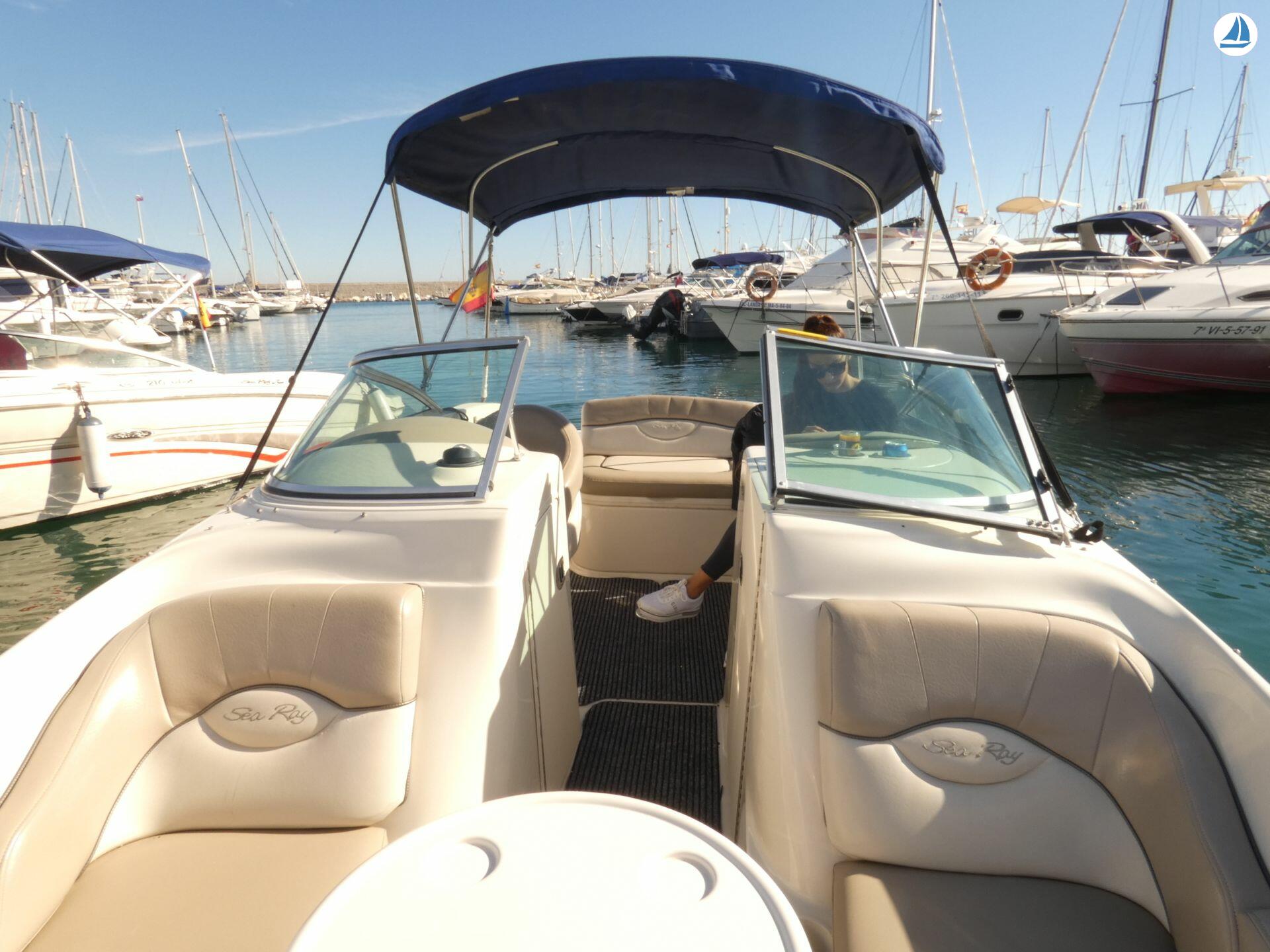 Foto Sea Ray 200 Sundeck 7