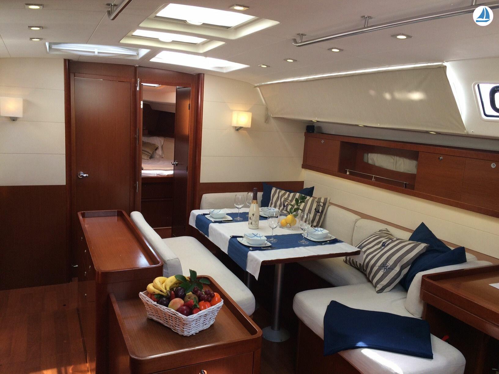 Foto Beneteau Oceanis 50 Grand Family 8