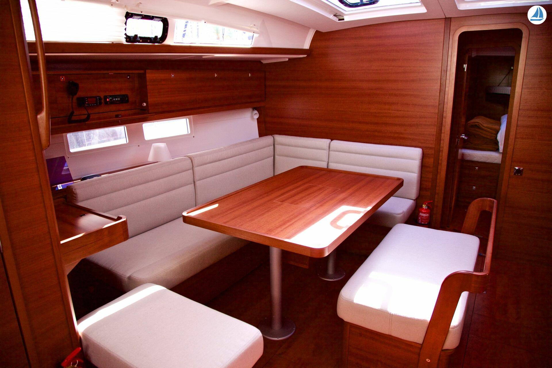 Foto Dufour 460 Large 5