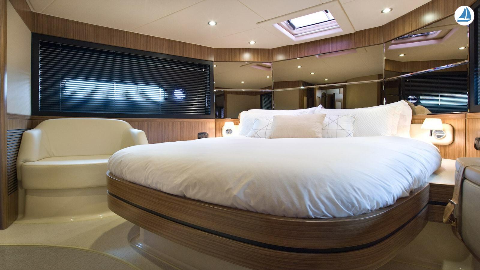 Foto Azimut Magellano 53 10