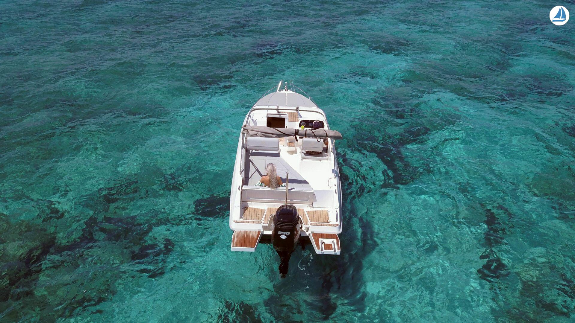 Foto PACIFIC CRAFT 700 DAY CRUISER 4