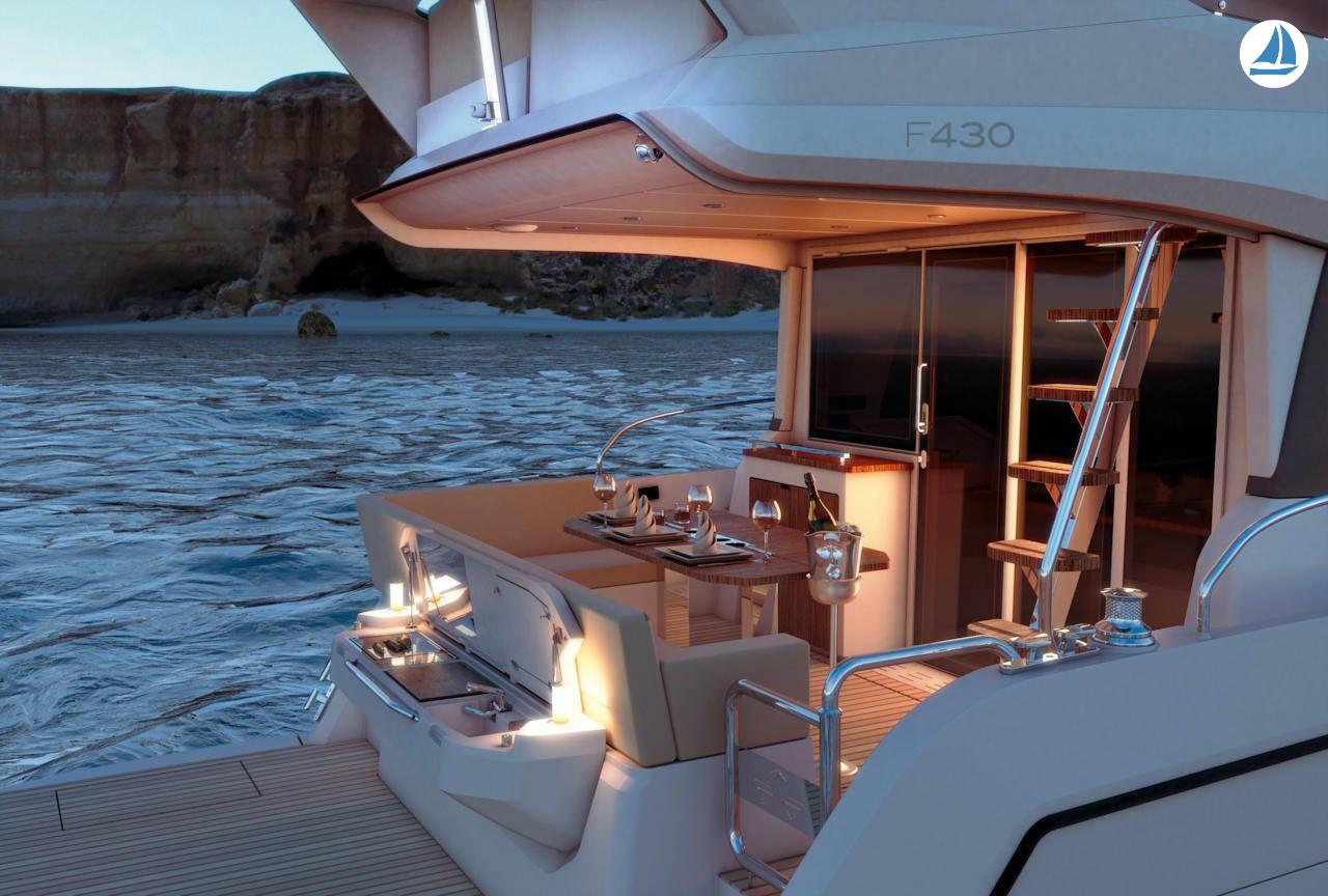 Foto Sealine F430 Fly 13