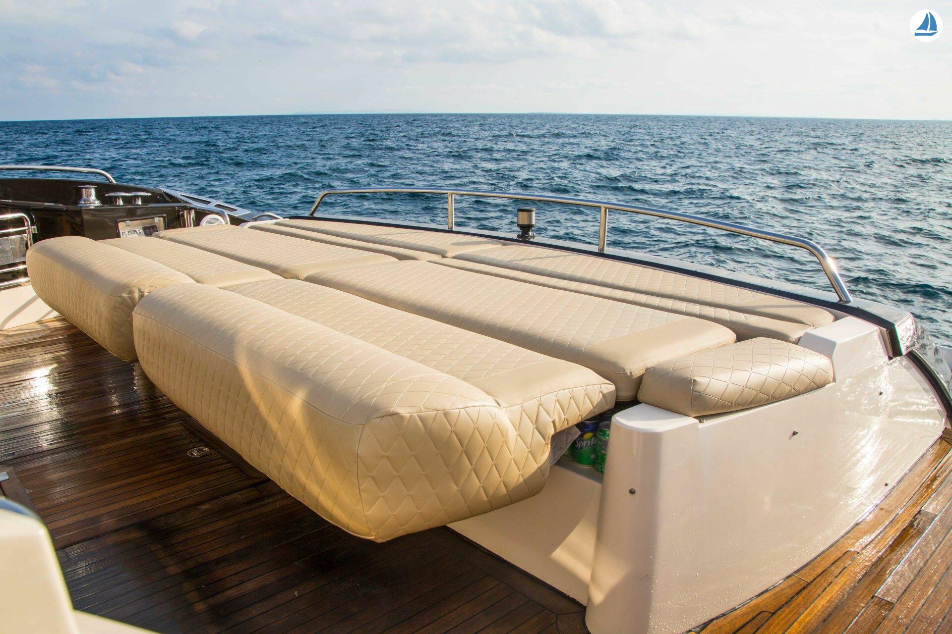 Foto Sunseeker Predator 82 10