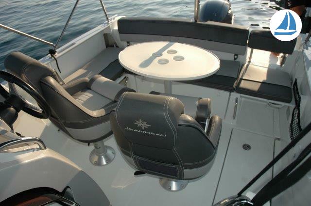 Foto Jeanneau CAP CAMARAT 6.5 WA 10