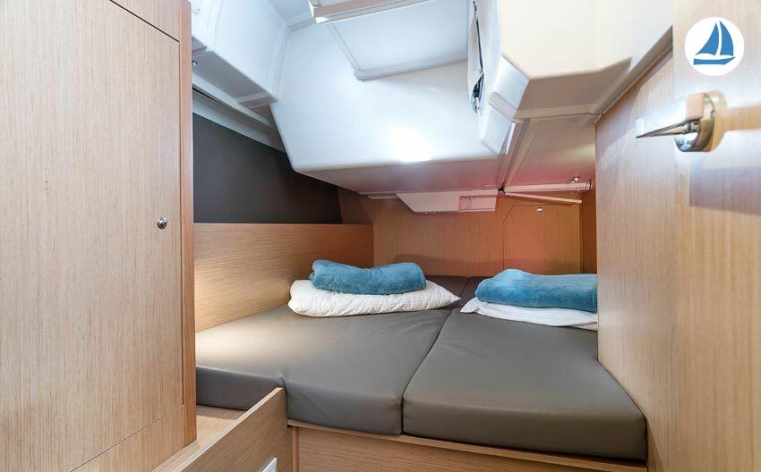 Foto Beneteau Oceanis 38 11