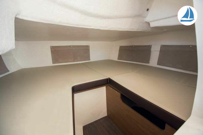 Foto Beneteau 550 Flyer SunDeck - Palamós 3