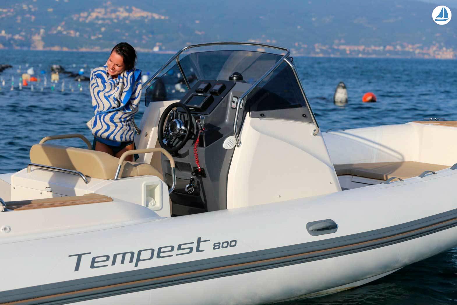 Foto Capelli Tempest 800 2