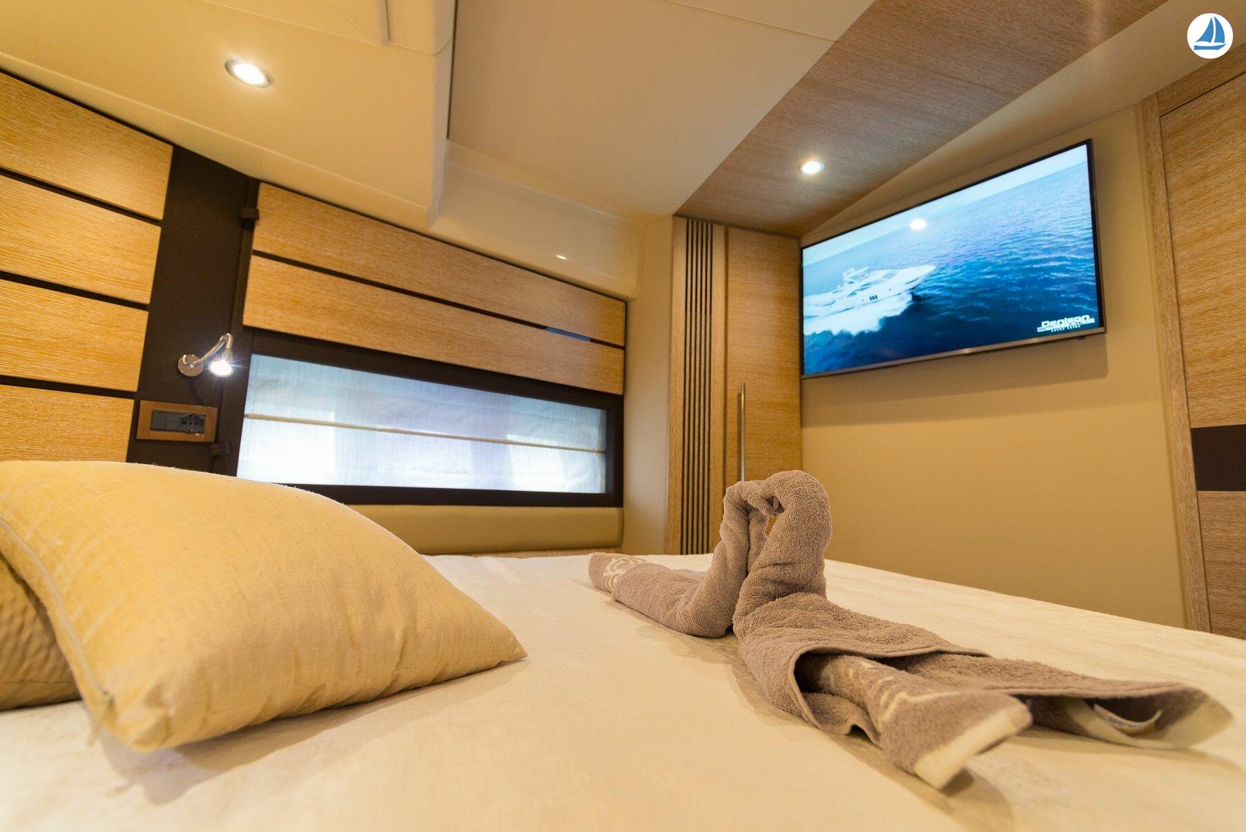 Foto Azimut 60 21