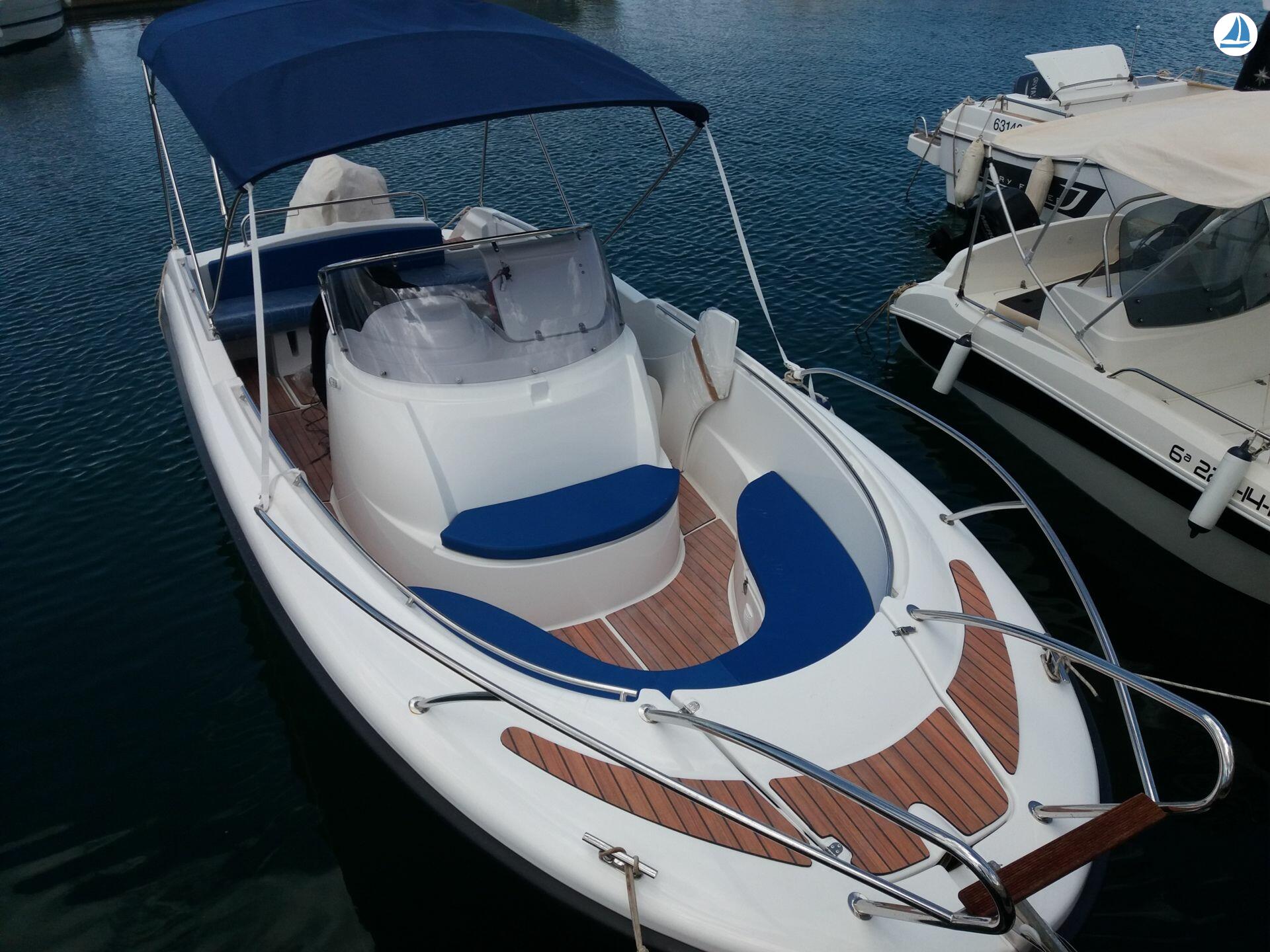 Foto Jeanneau 750 4