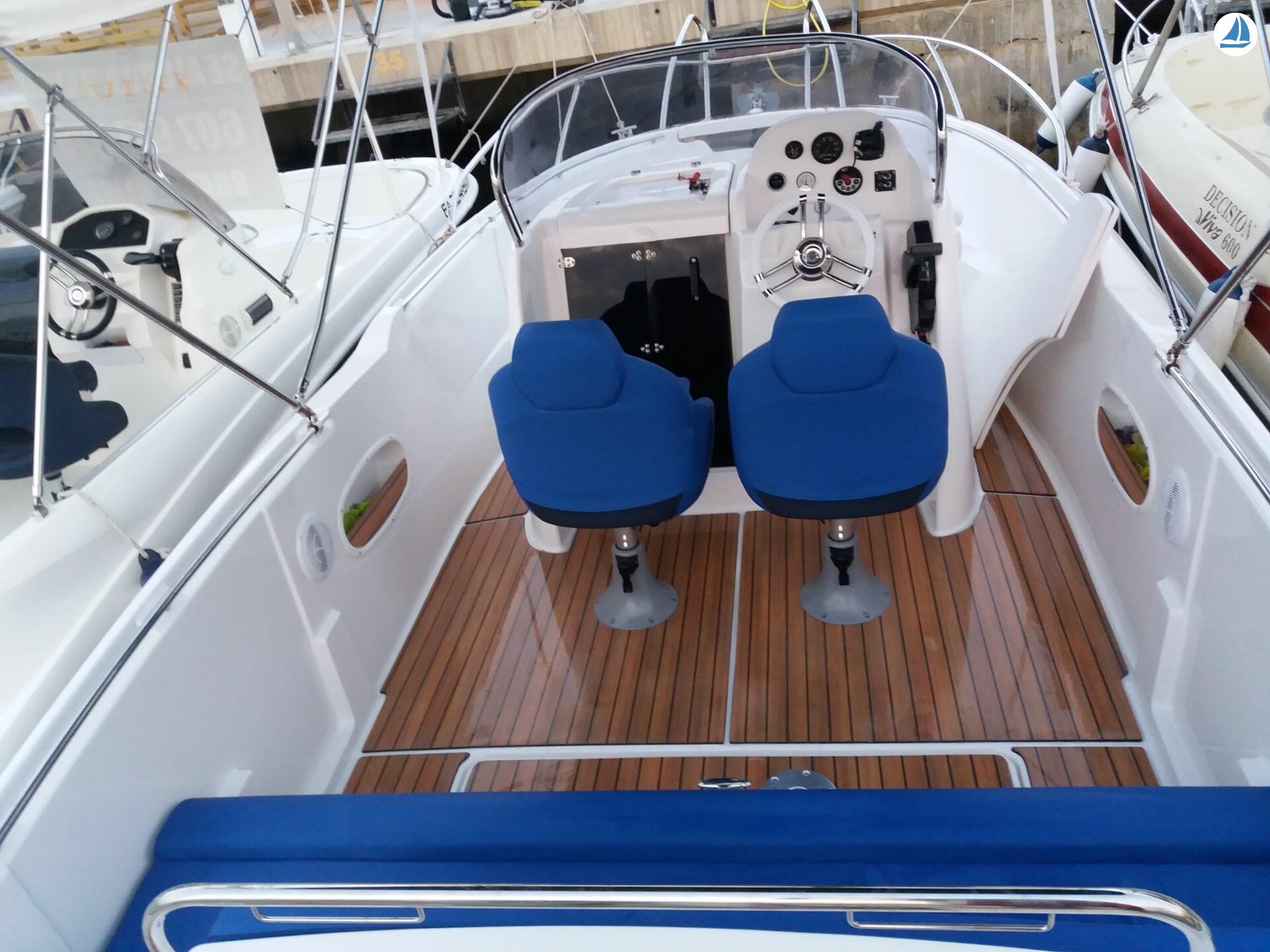 Foto Jeanneau 750 9