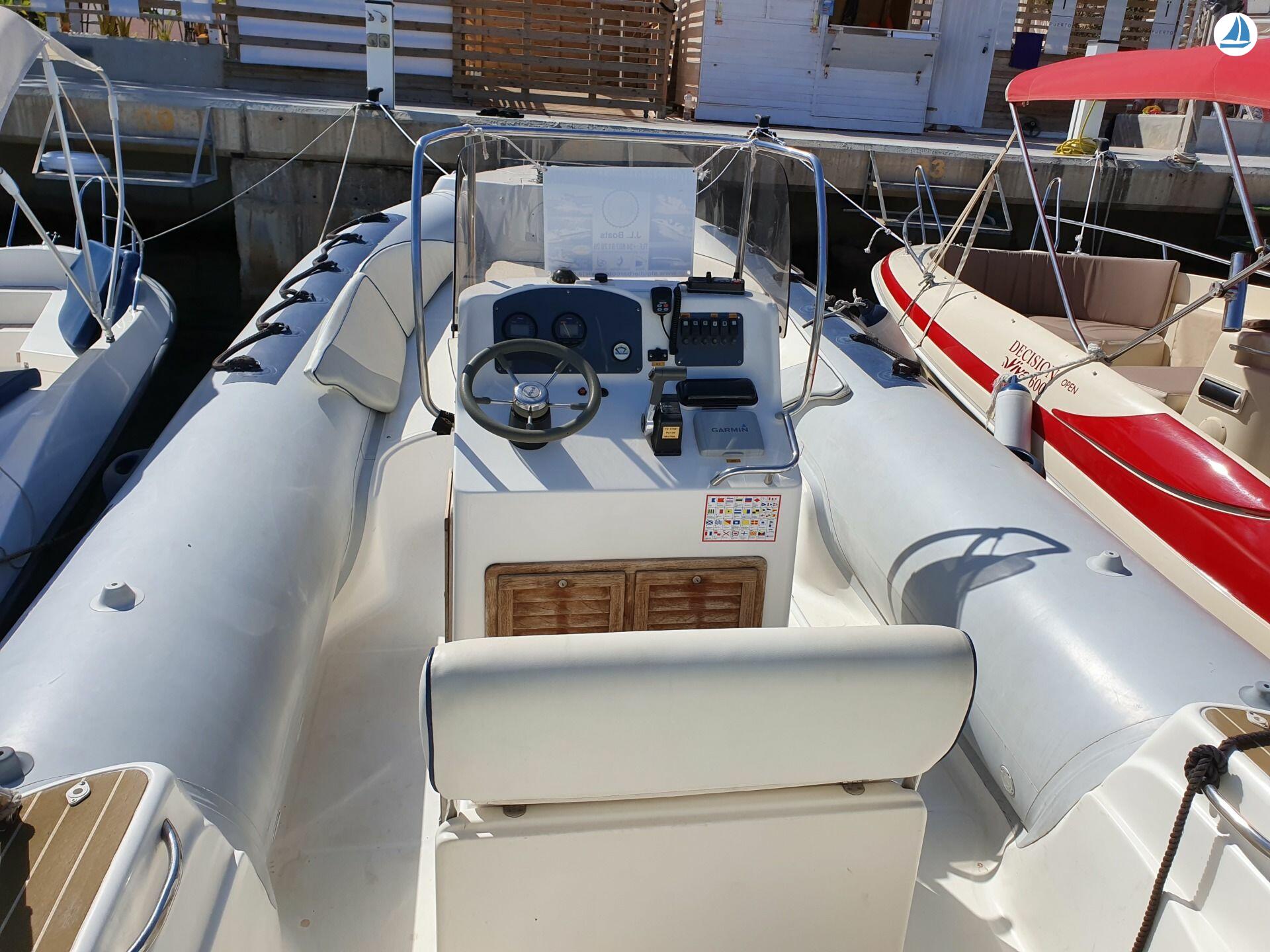 Foto Capelli Tempest 800 3