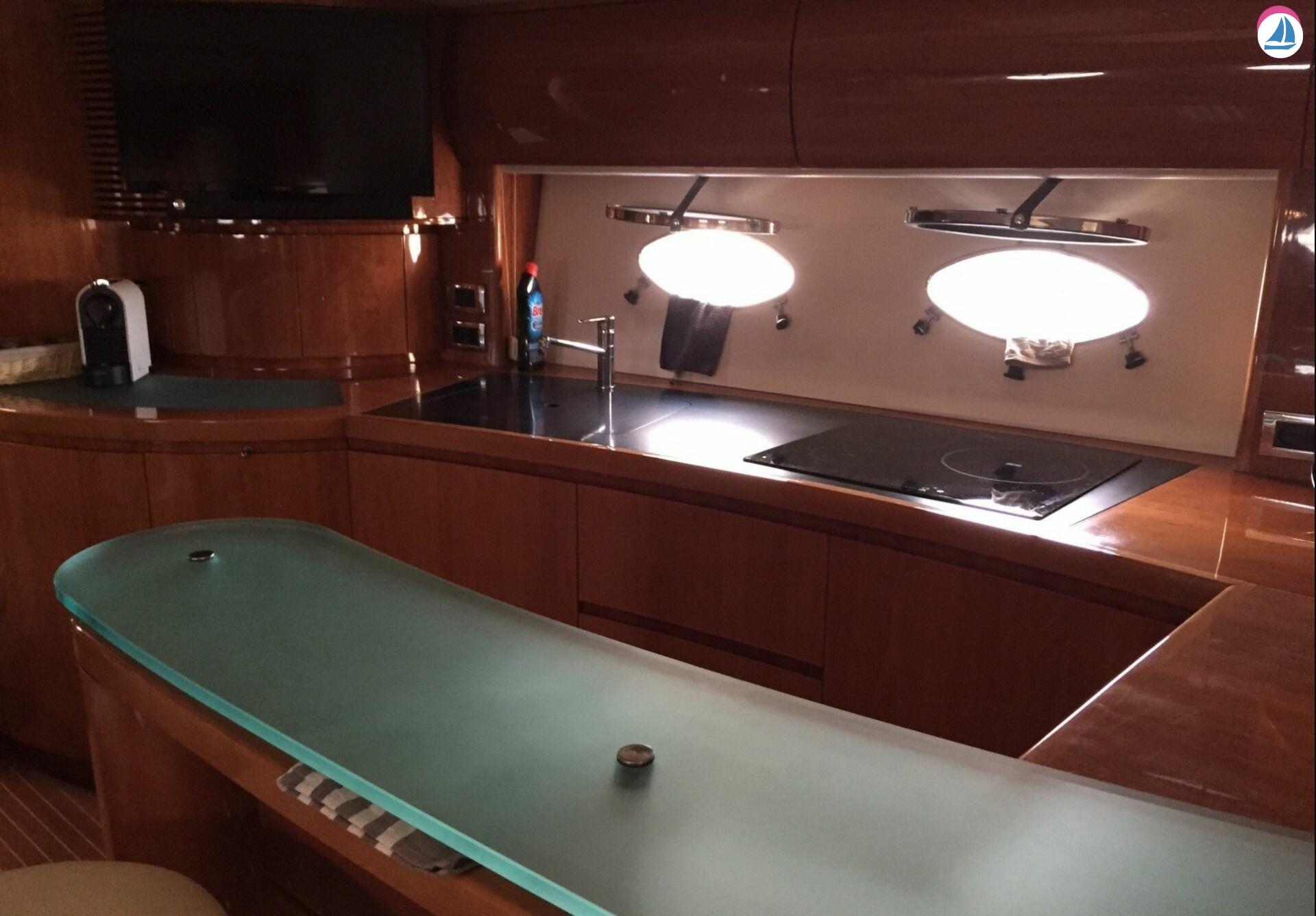 Foto Princess V65 13