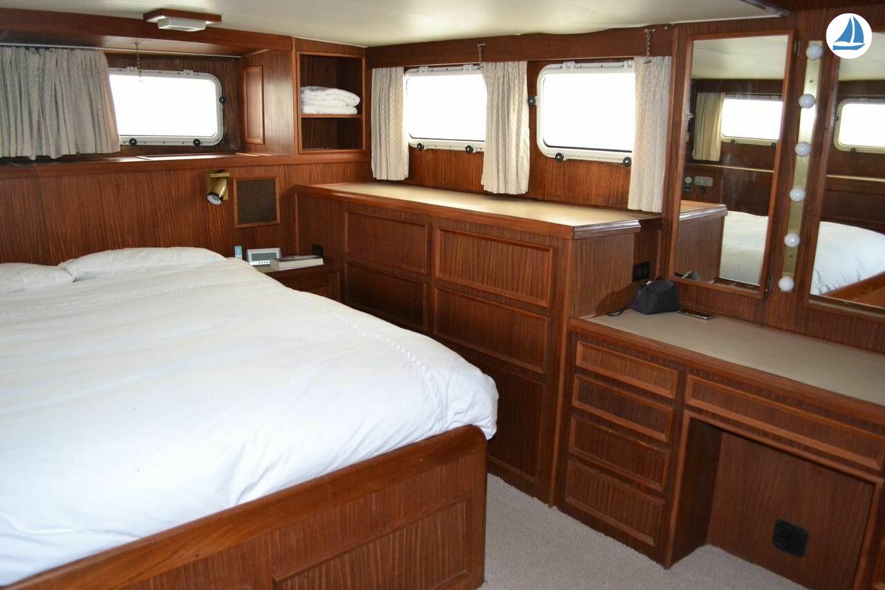 Foto Hatteras MOTOR YACHT 5