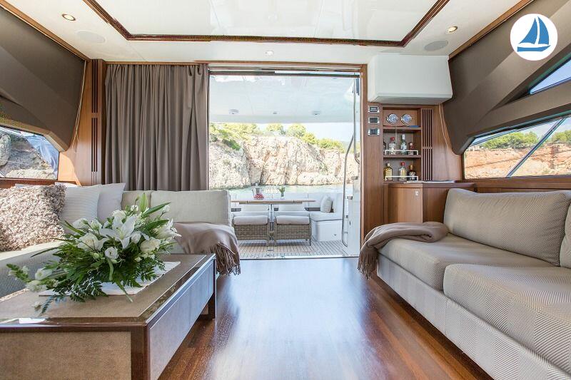 Foto Princess V64 11