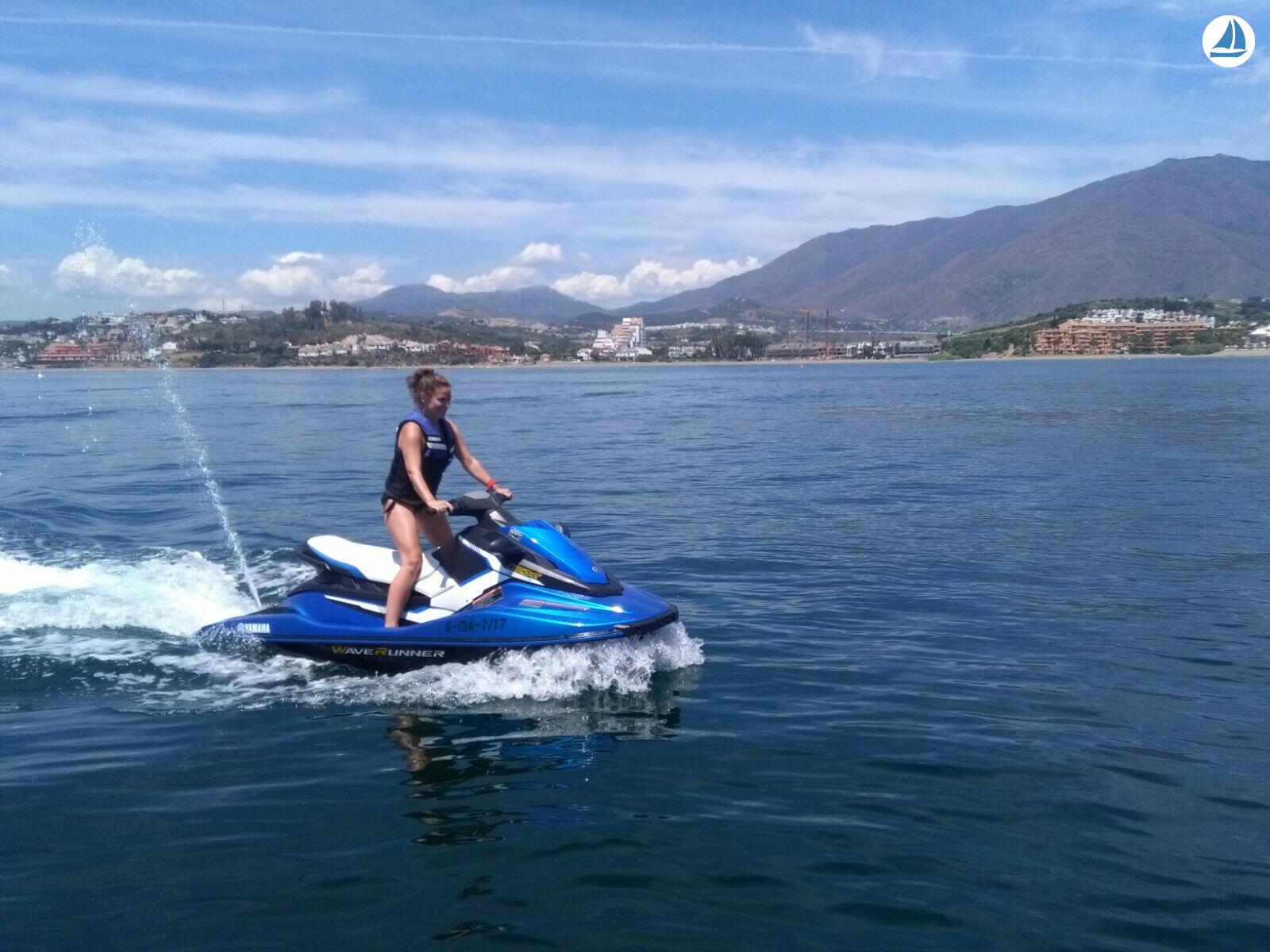 Foto Yamaha EX DELUXE 1