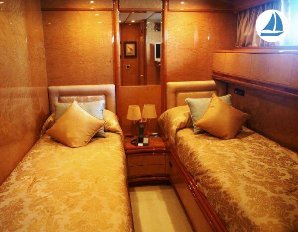 Foto Astondoa 72 FLY 24