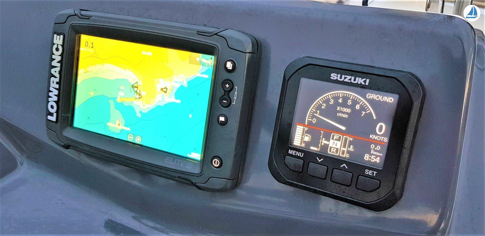 Foto Beneteau Flyer 6.6 spacedeck - Tamariu 4