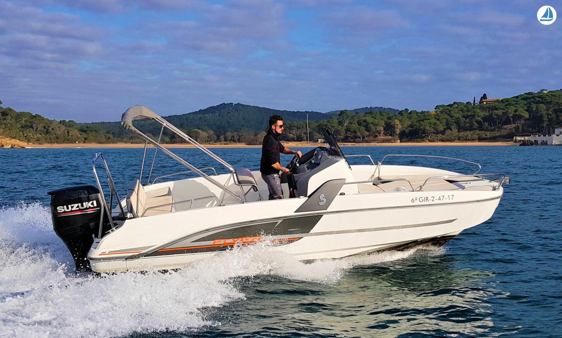 Foto Beneteau Flyer 6.6 spacedeck - Tamariu 10