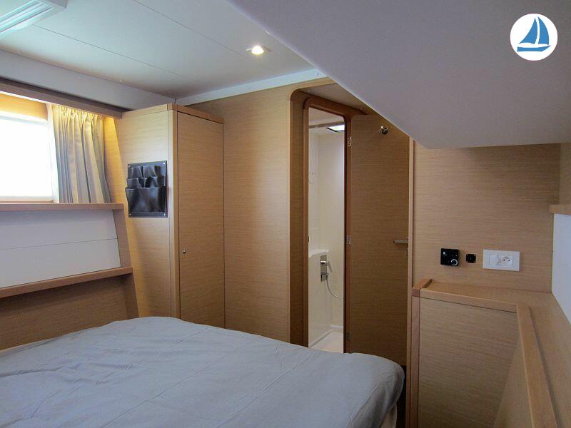 Foto Lagoon 450 S 16