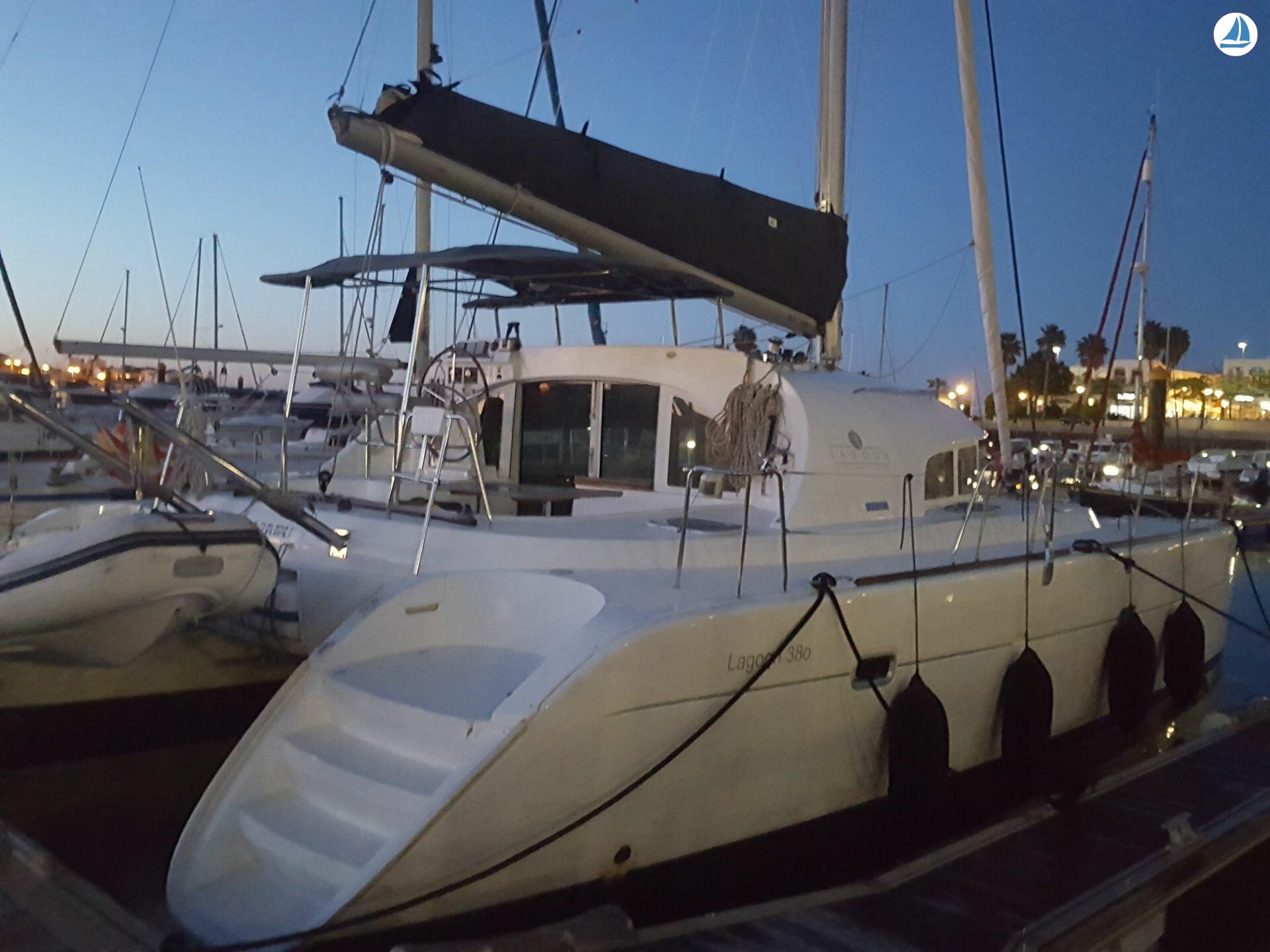 Foto Lagoon 380 S2 9