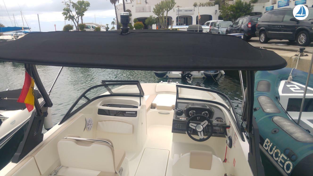 Foto Bayliner Vr5 3