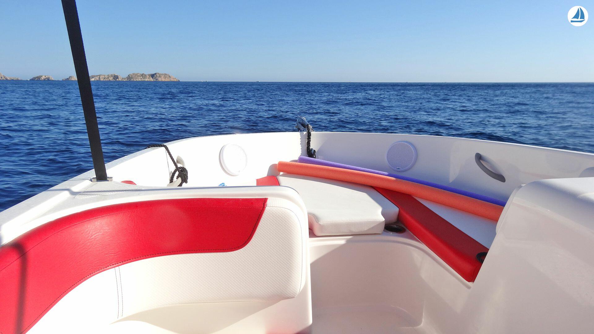 Foto Bayliner Element E5 'Sangria' WITHOUT LICENCE 4